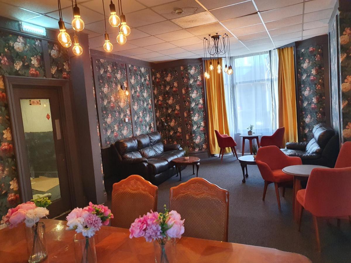 Balkan Hotel Блекпул Екстериор снимка