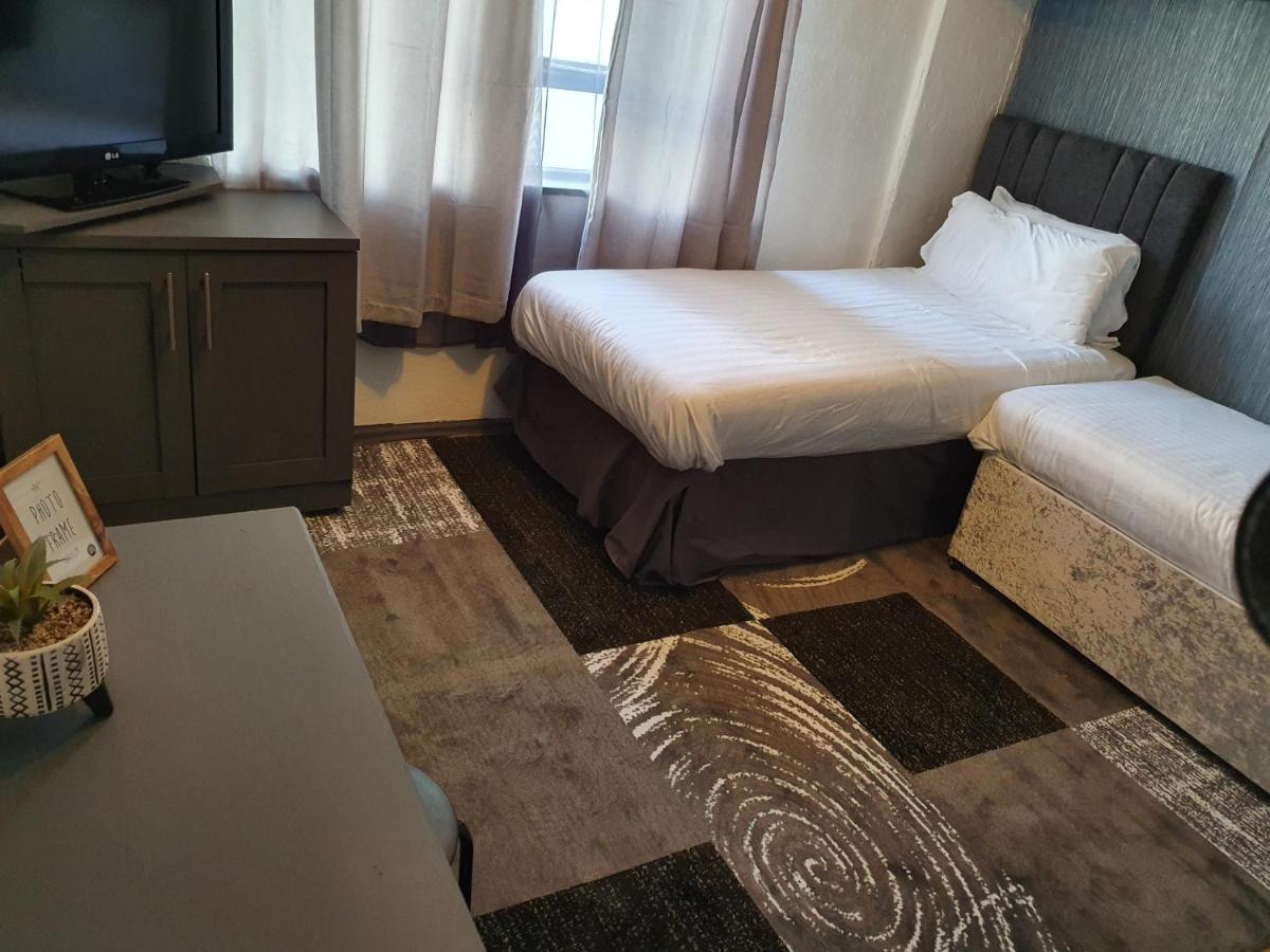 Balkan Hotel Блекпул Екстериор снимка