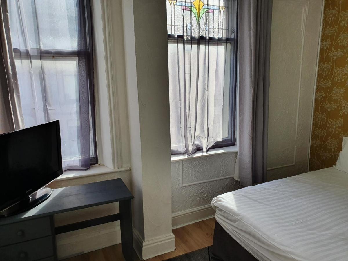 Balkan Hotel Блекпул Екстериор снимка