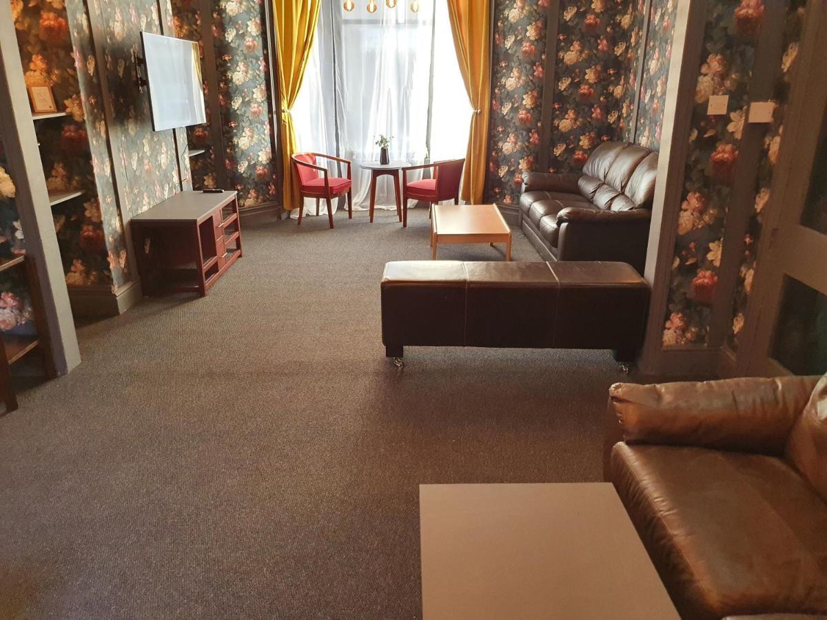 Balkan Hotel Блекпул Екстериор снимка